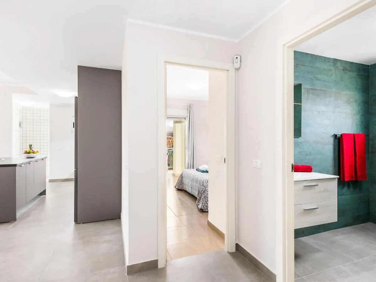 A31 Amazing 2 Bedroom With Terrace And Pool San Miguel de Abona 0*,  Španělsko